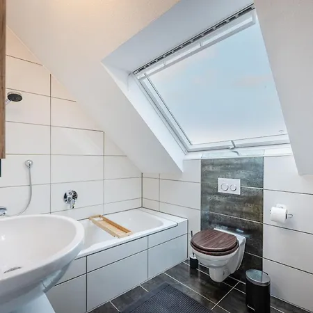 Rhein-view-oase Fuer Grosse Gruppen - Parkplaetze * Urbar (Rhein-Hunsruck)