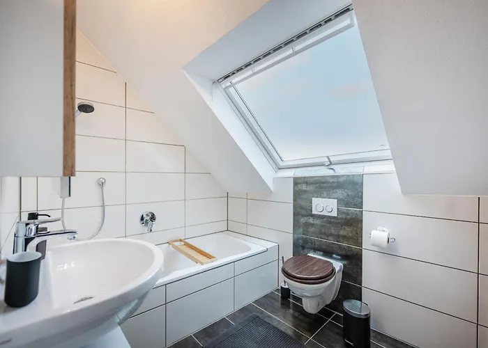 Rhein-view-oase Fuer Grosse Gruppen - Parkplaetze * Urbar (Rhein-Hunsruck)